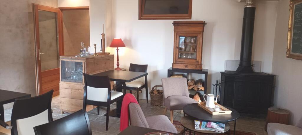 Couette-café La Ferme De Beauté Châteauroux-les-Alpes